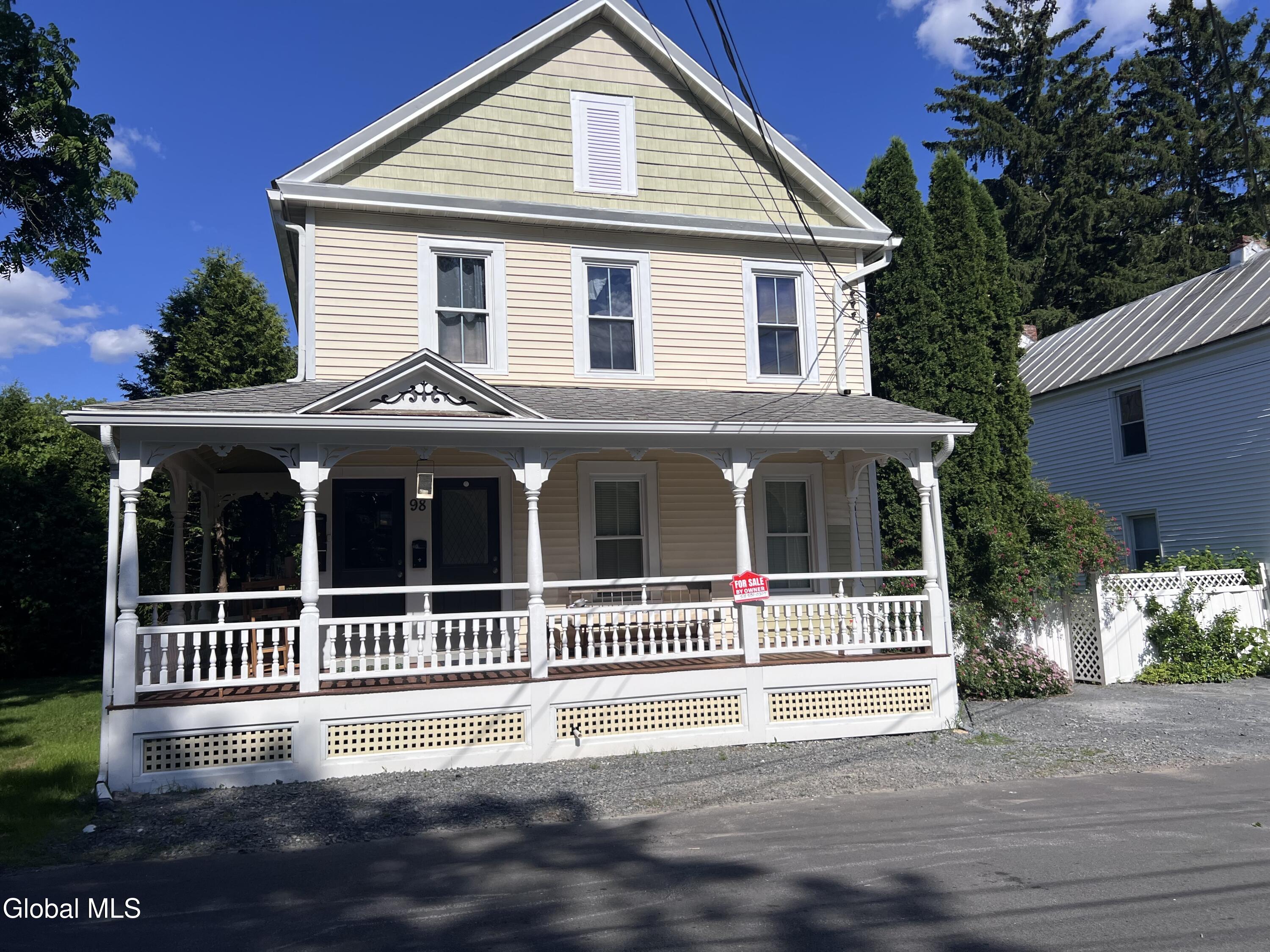 98 Walworth Street Saratoga Springs NY 12866