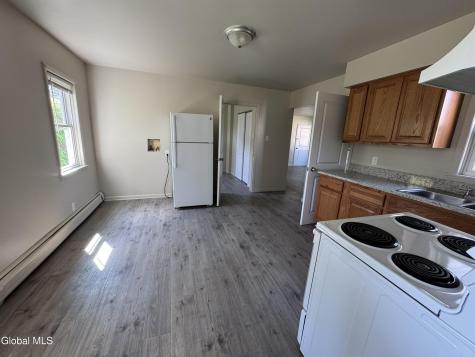 2 Mcloughlin Lane Troy NY 12180