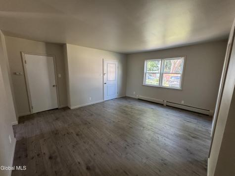 2 Mcloughlin Lane Troy NY 12180