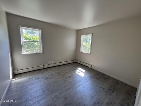2 Mcloughlin Lane Troy NY 12180