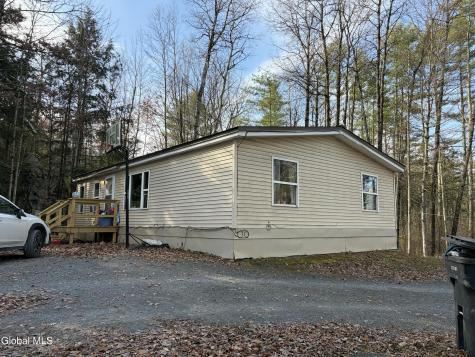 63-140 Lemayville Way Whitehall NY 12887