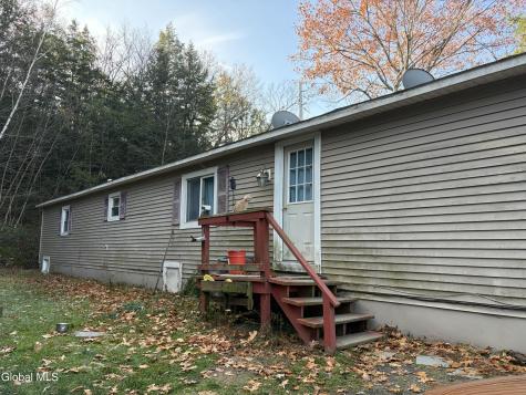 63-140 Lemayville Way Whitehall NY 12887