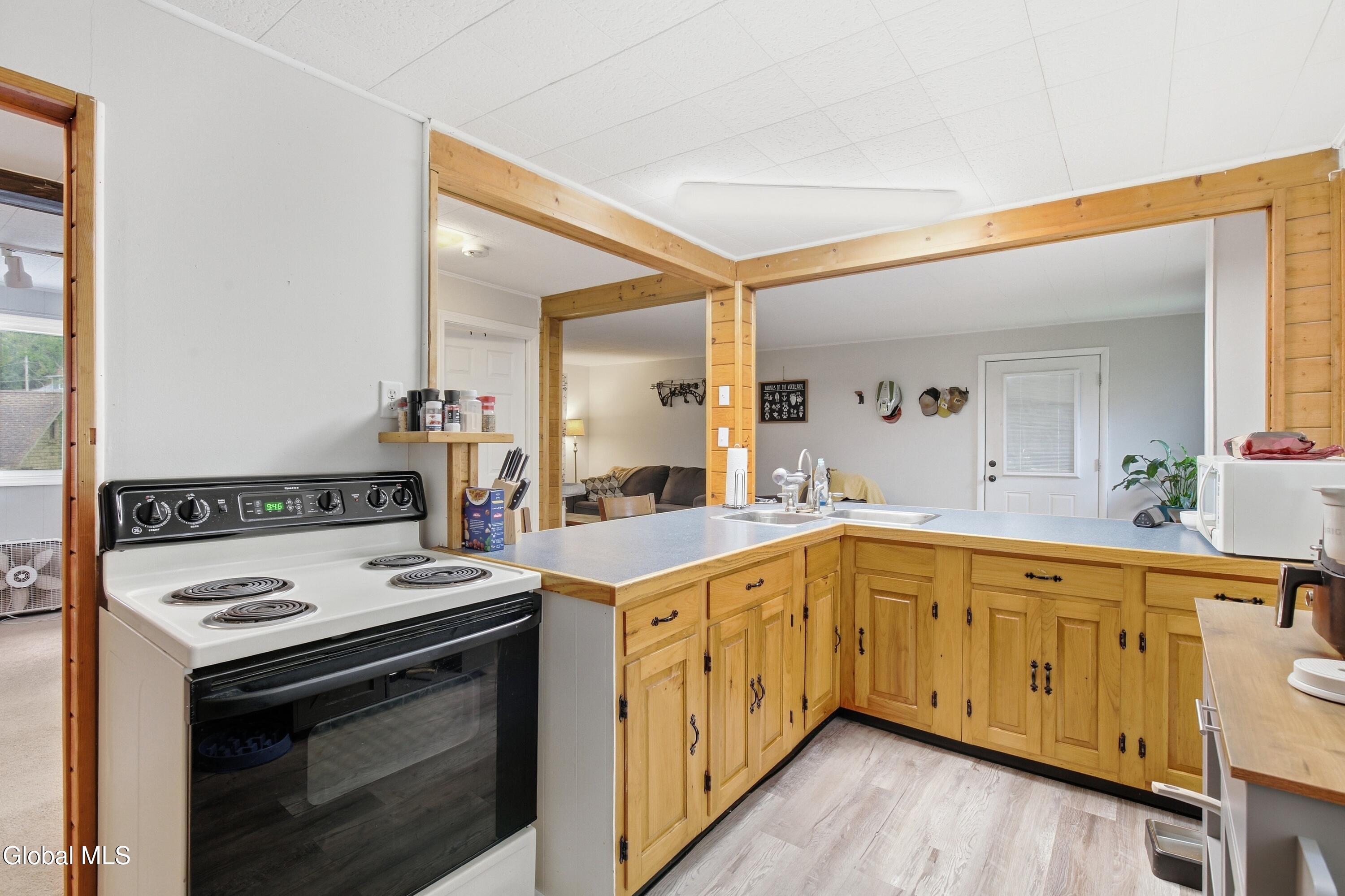 51 E Hill Road Schodack NY 12063