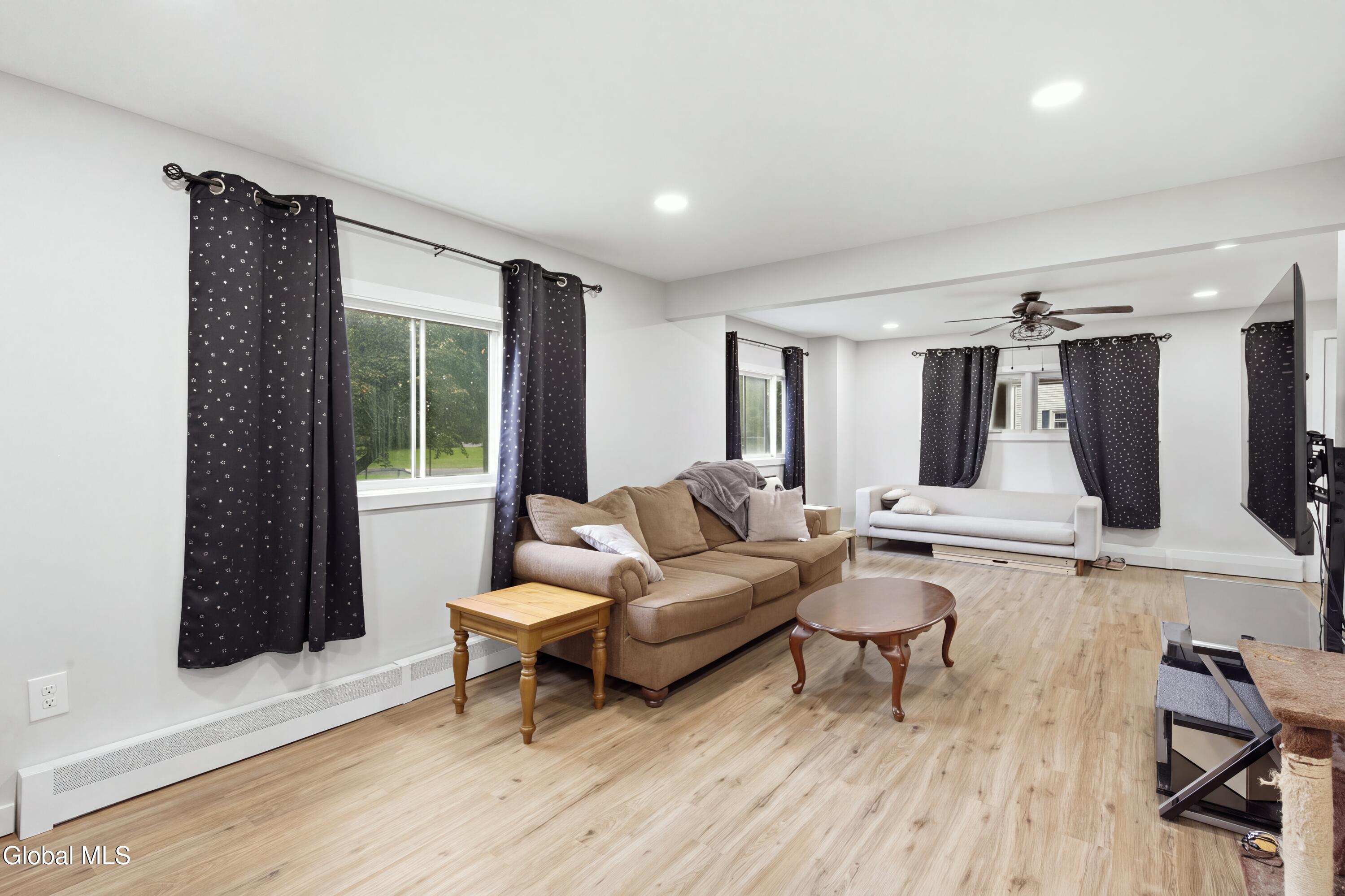 51 E Hill Road Schodack NY 12063