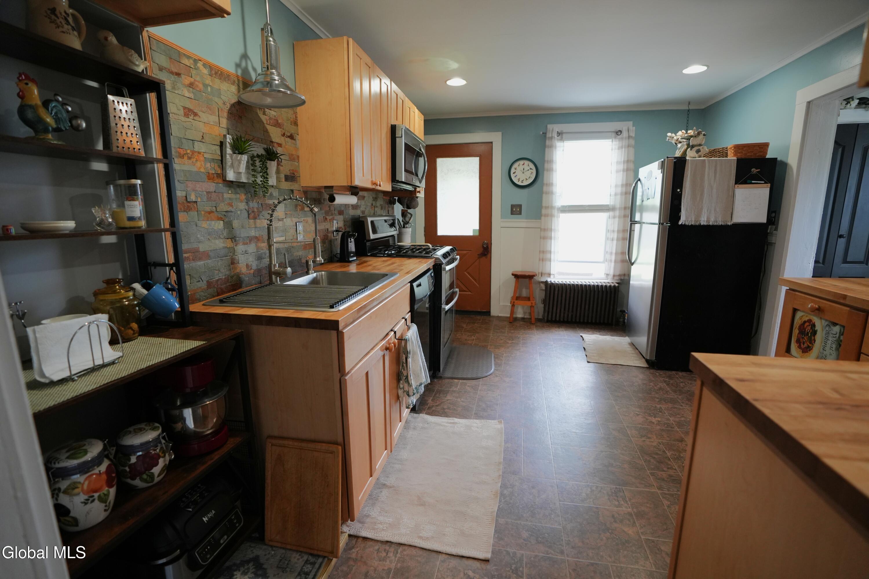 451 N Perry Street Johnstown NY 12095