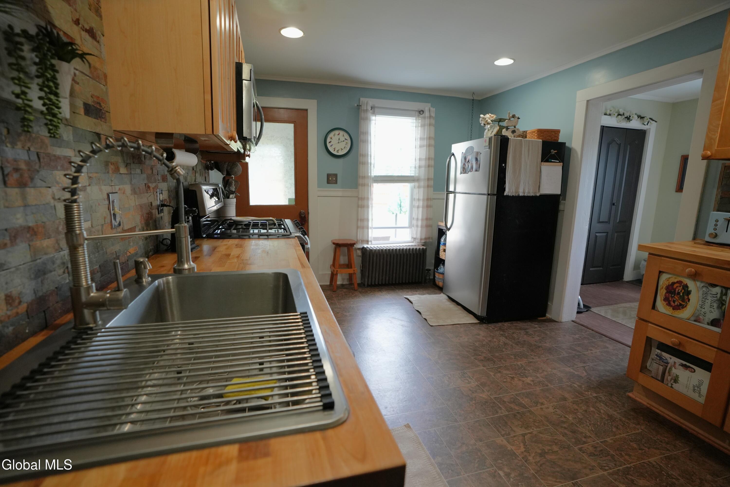 451 N Perry Street Johnstown NY 12095