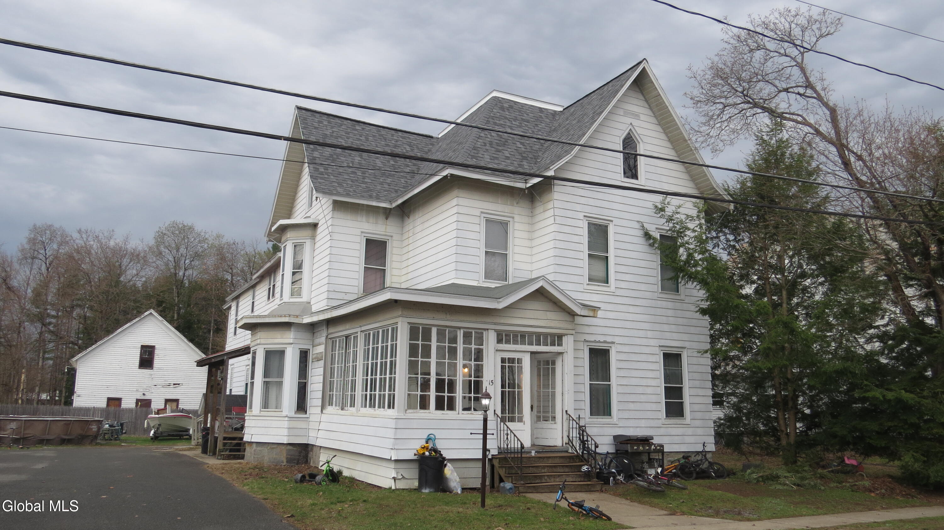 15 First Avenue Broadalbin NY 12025