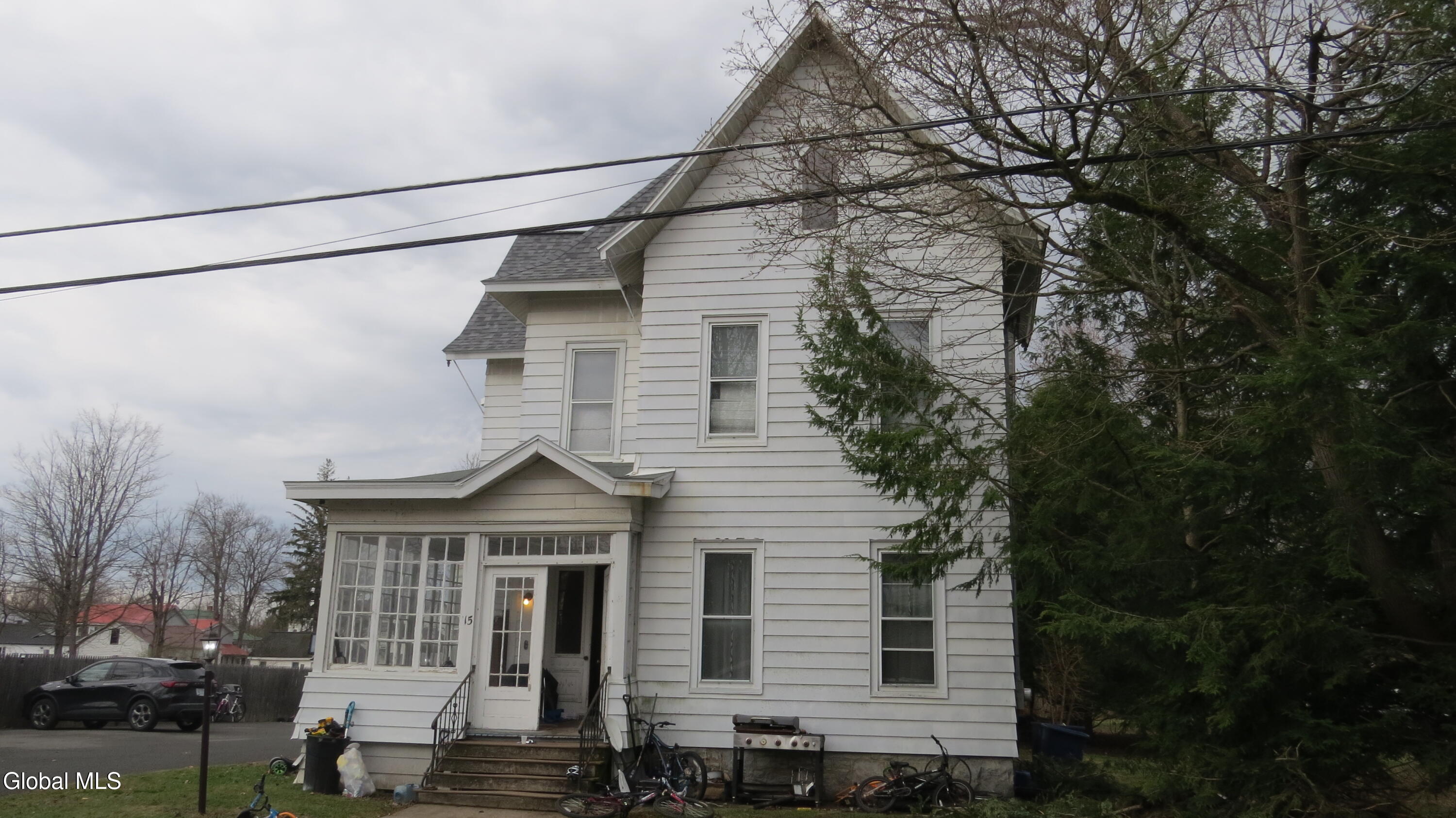 15 First Avenue Broadalbin NY 12025