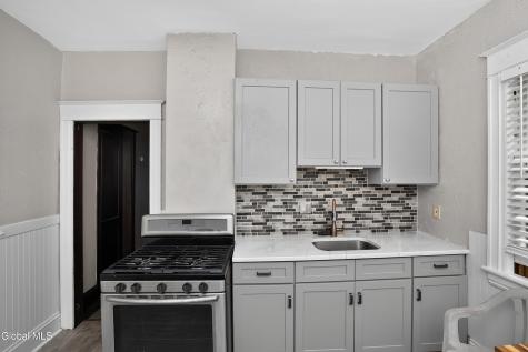 28 Kent Street Albany NY 12206