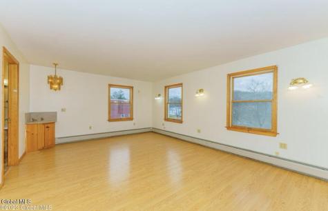 80 W Main Street Cambridge NY 12816