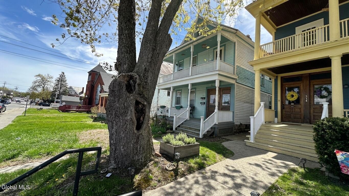 516 Pawling Avenue Troy NY 12180