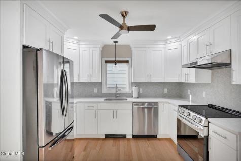 5 Leach Avenue Colonie NY 12205