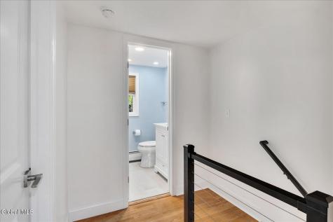 5 Leach Avenue Colonie NY 12205