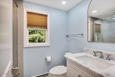 5 Leach Avenue Colonie NY 12205