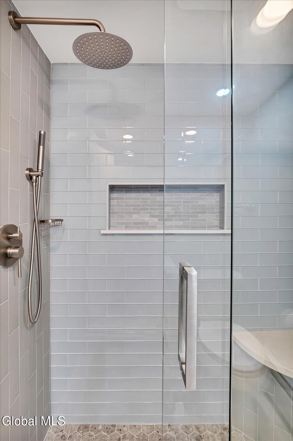 5 Leach Avenue Colonie NY 12205