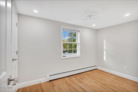 5 Leach Avenue Colonie NY 12205