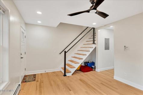 5 Leach Avenue Colonie NY 12205