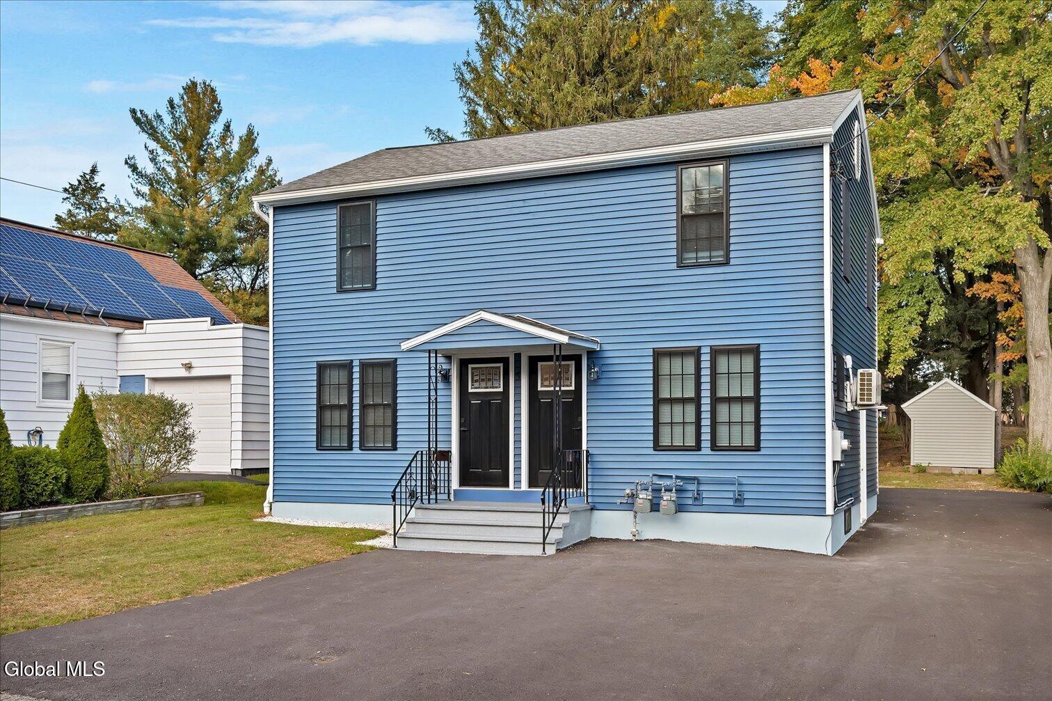 5 Leach Avenue Colonie NY 12205
