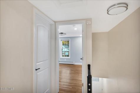 5 Leach Avenue Colonie NY 12205