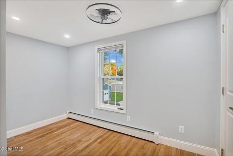5 Leach Avenue Colonie NY 12205