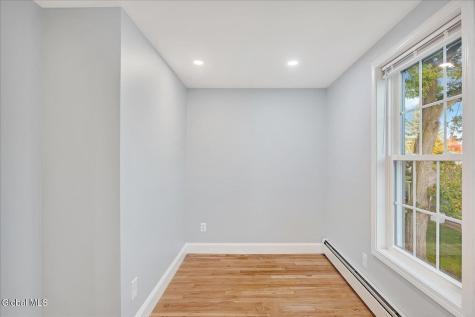 5 Leach Avenue Colonie NY 12205