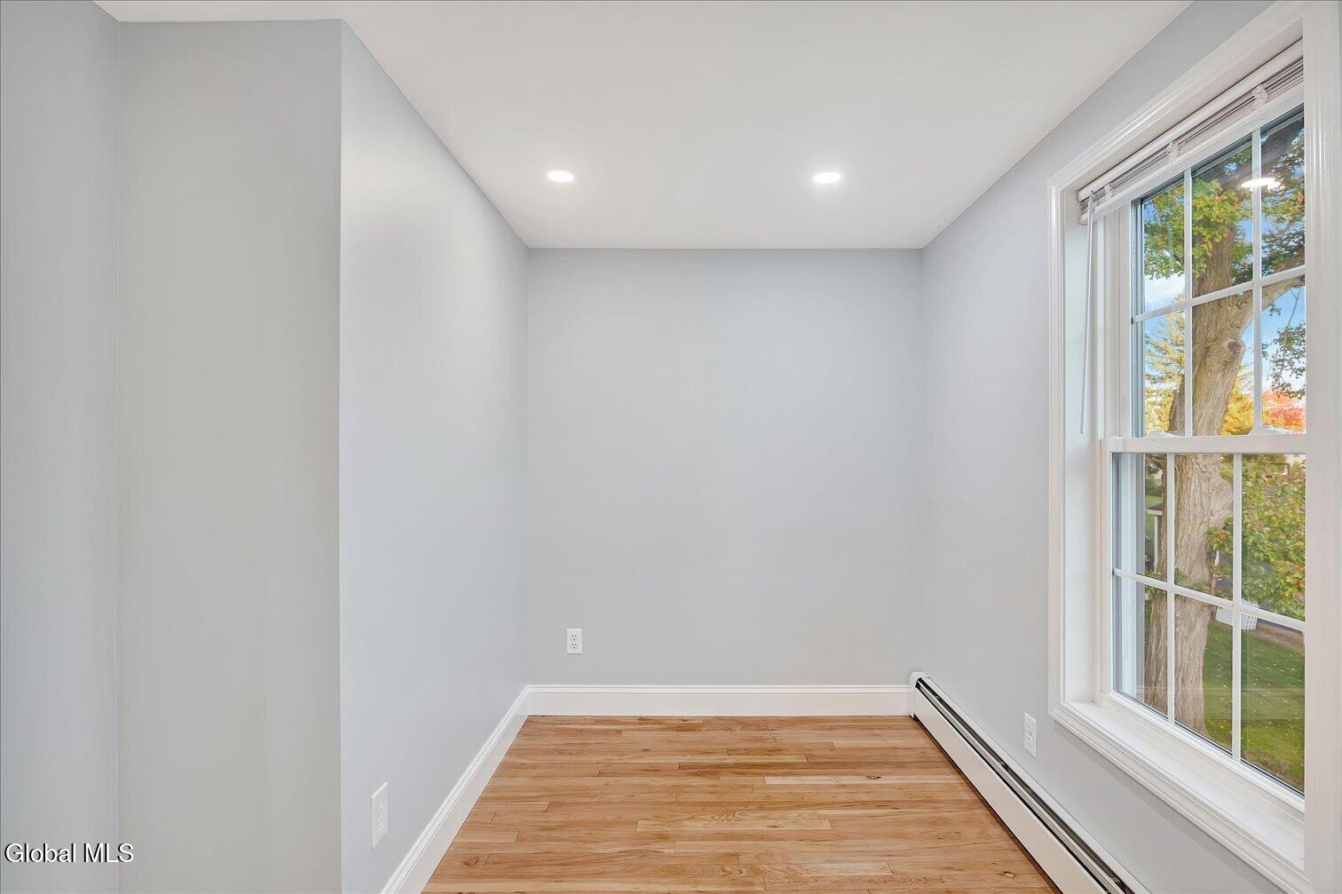 5 Leach Avenue Colonie NY 12205