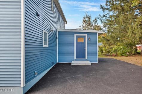 5 Leach Avenue Colonie NY 12205