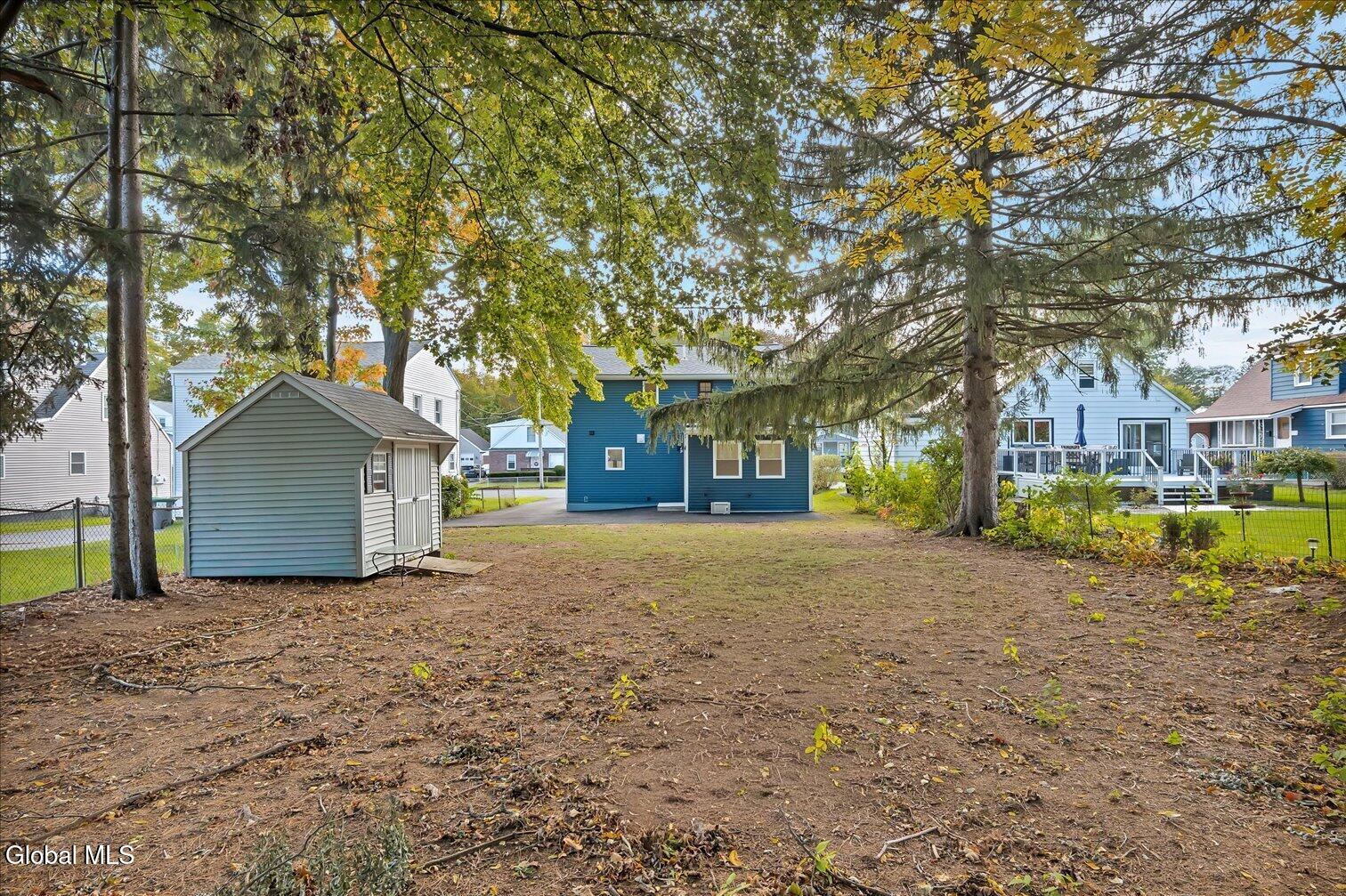5 Leach Avenue Colonie NY 12205