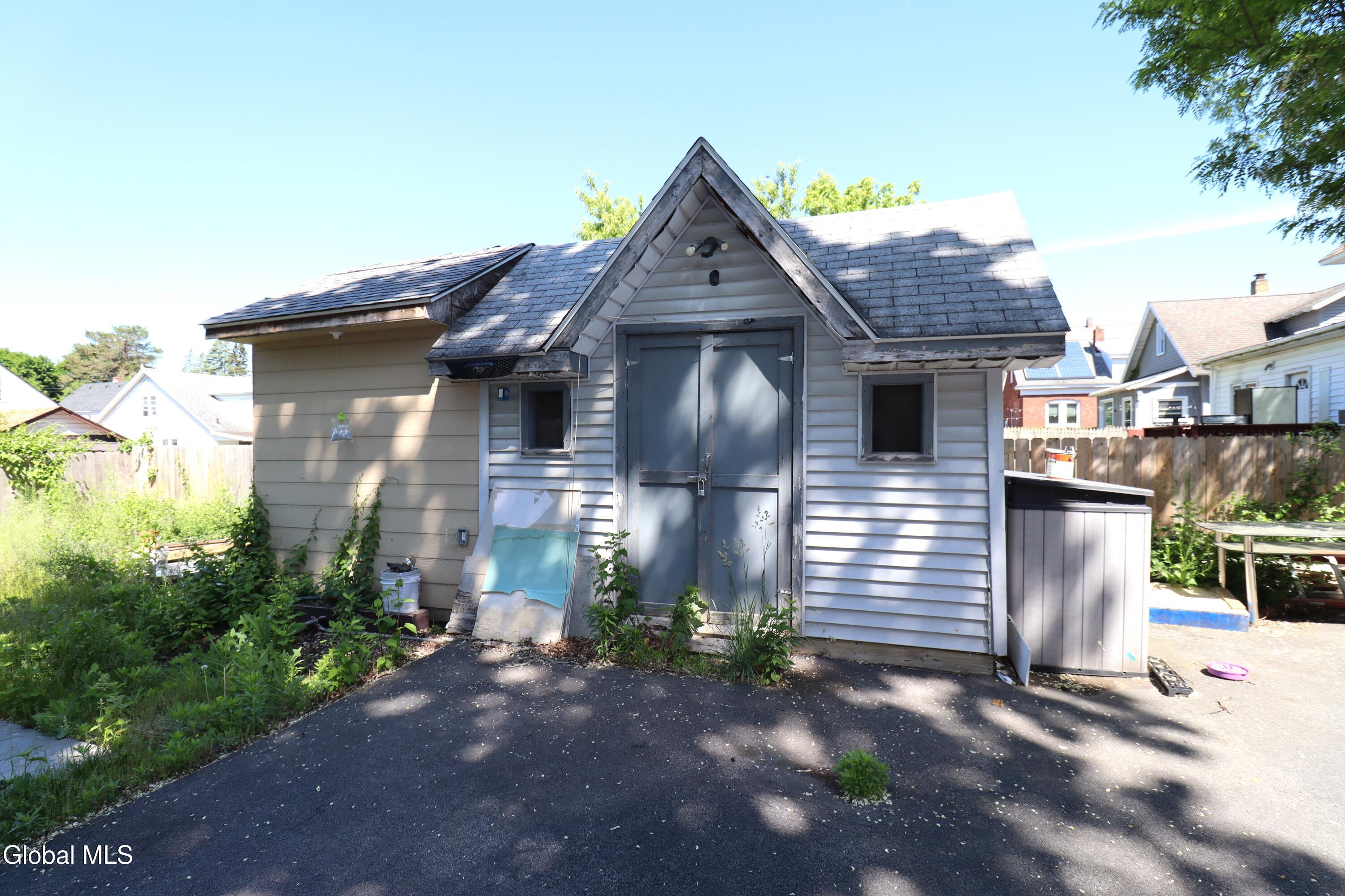 828 Harrison Avenue Schenectady NY 12306