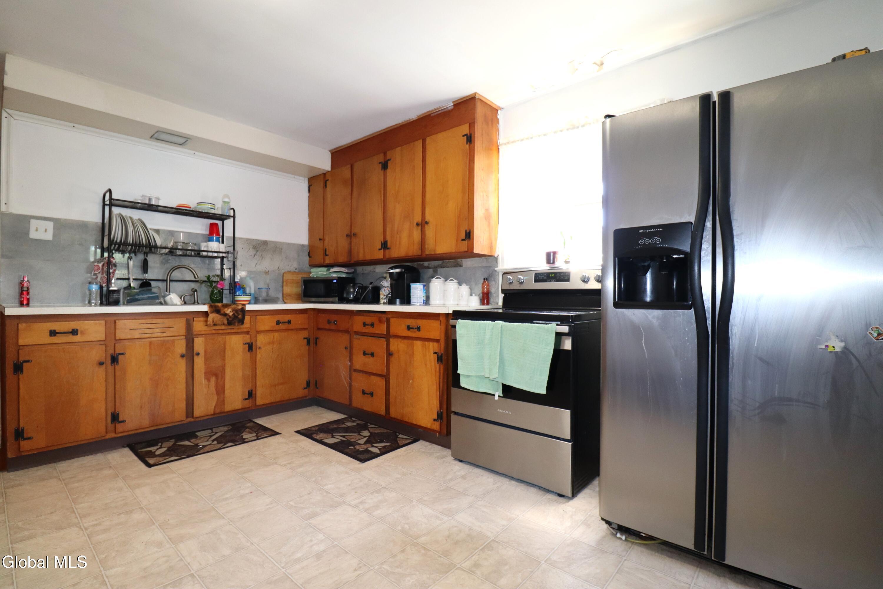 828 Harrison Avenue Schenectady NY 12306