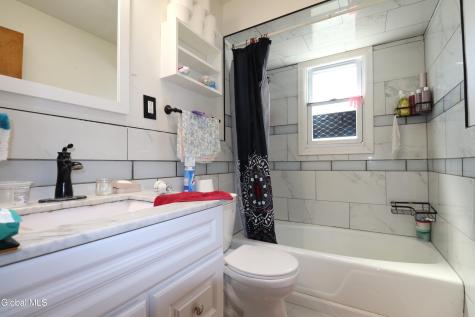 828 Harrison Avenue Schenectady NY 12306