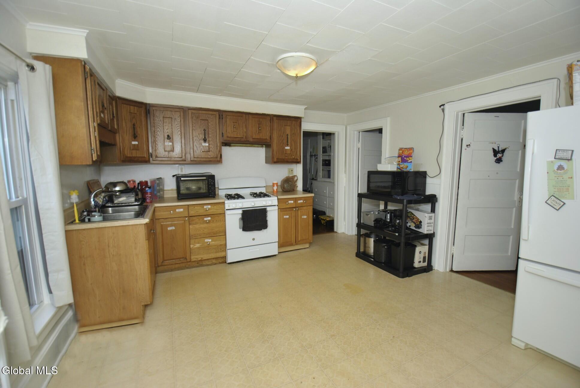 218 Cherry Street Schenectady NY 12306