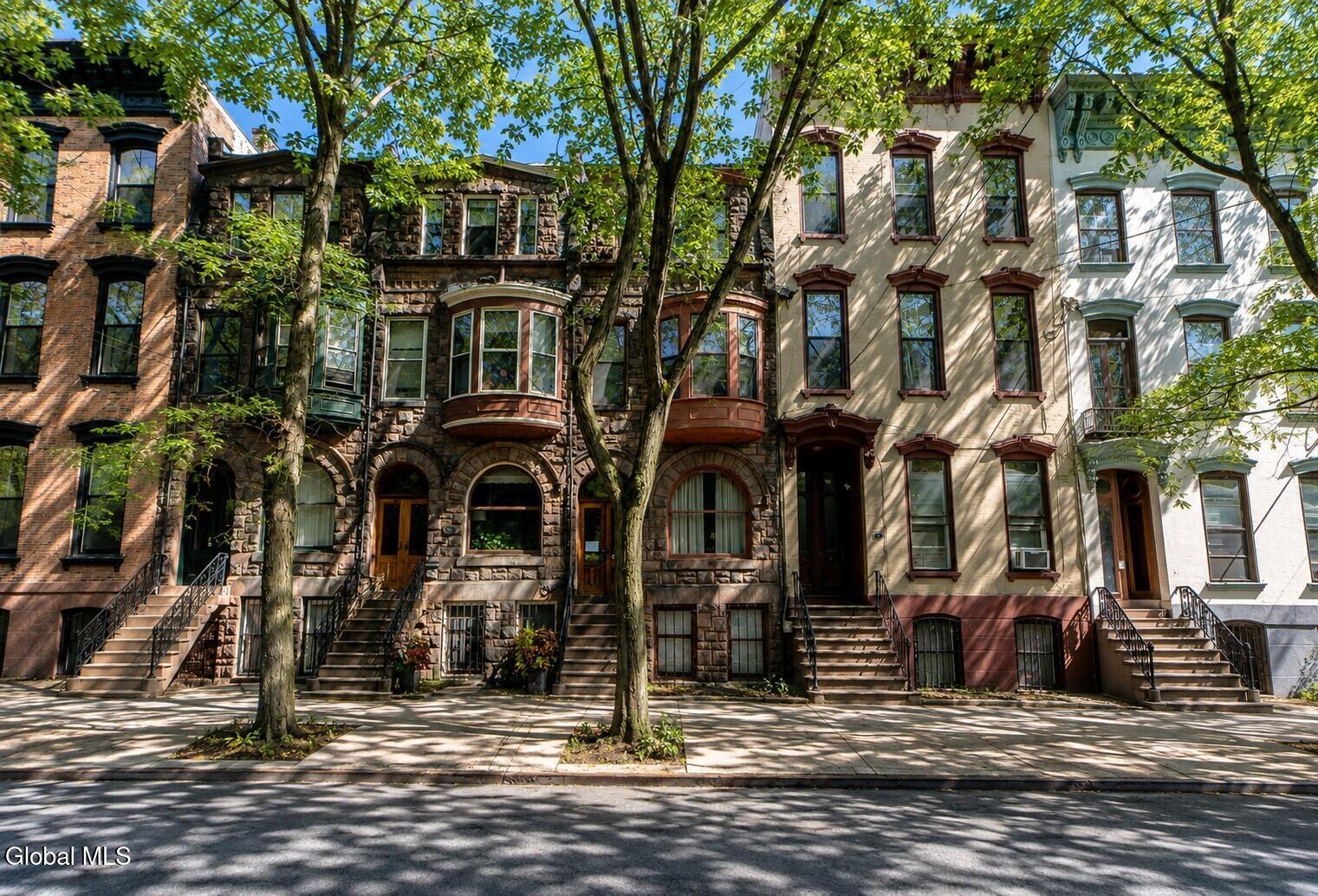 137 Lancaster Street Albany NY 12210