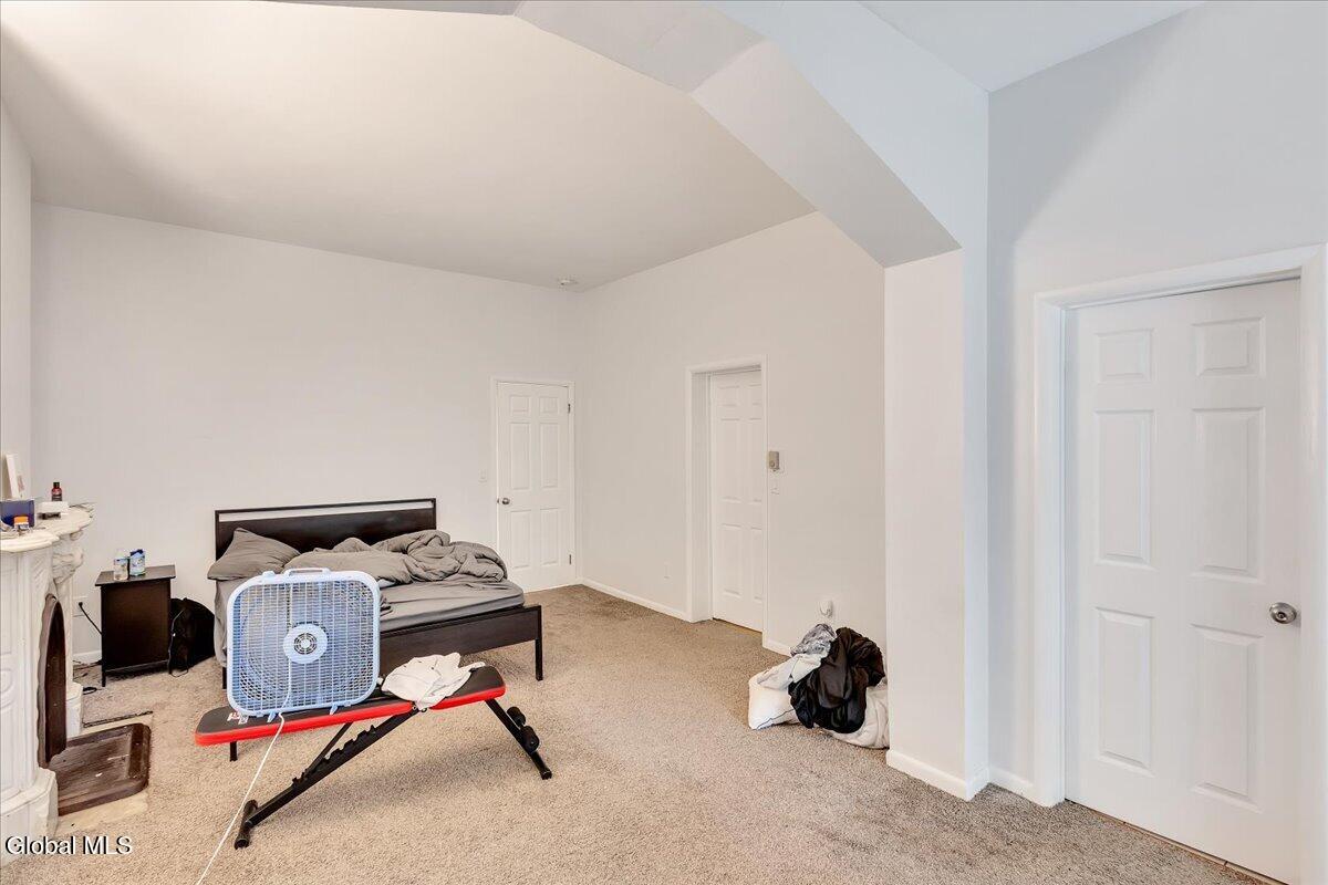137 Lancaster Street Albany NY 12210