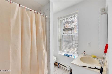 137 Lancaster Street Albany NY 12210