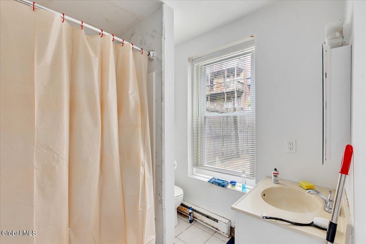 137 Lancaster Street Albany NY 12210