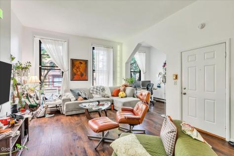 137 Lancaster Street Albany NY 12210