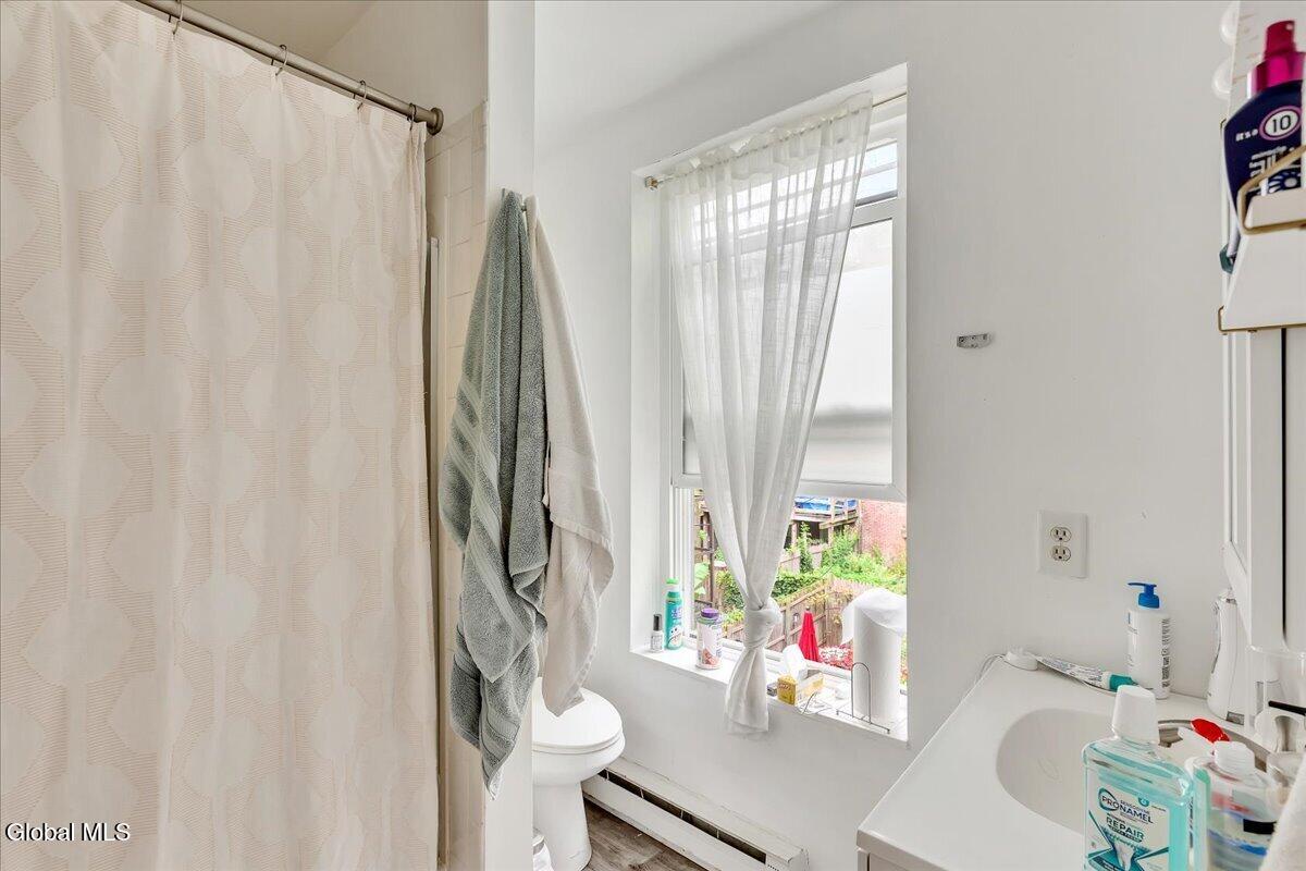 137 Lancaster Street Albany NY 12210