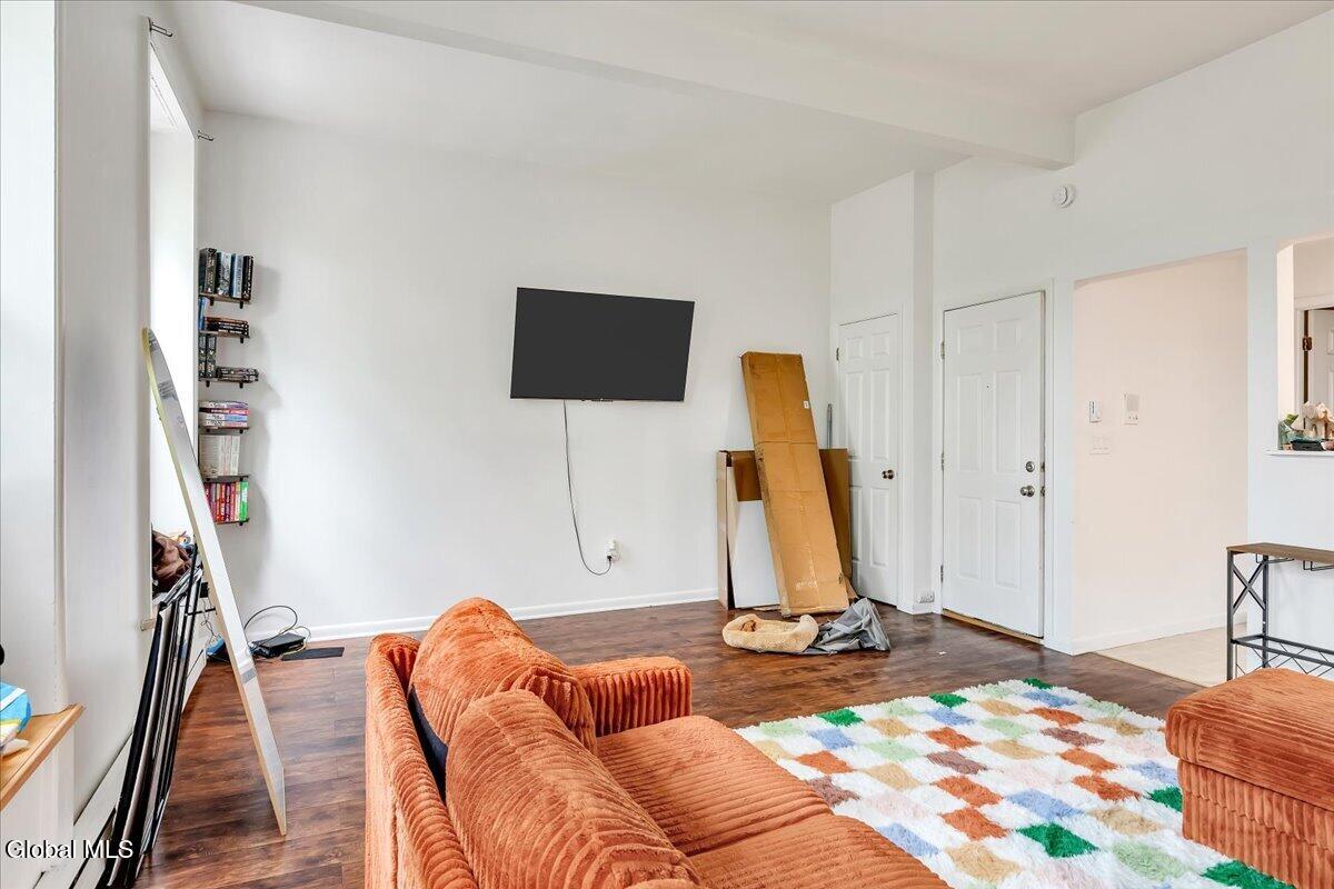 137 Lancaster Street Albany NY 12210