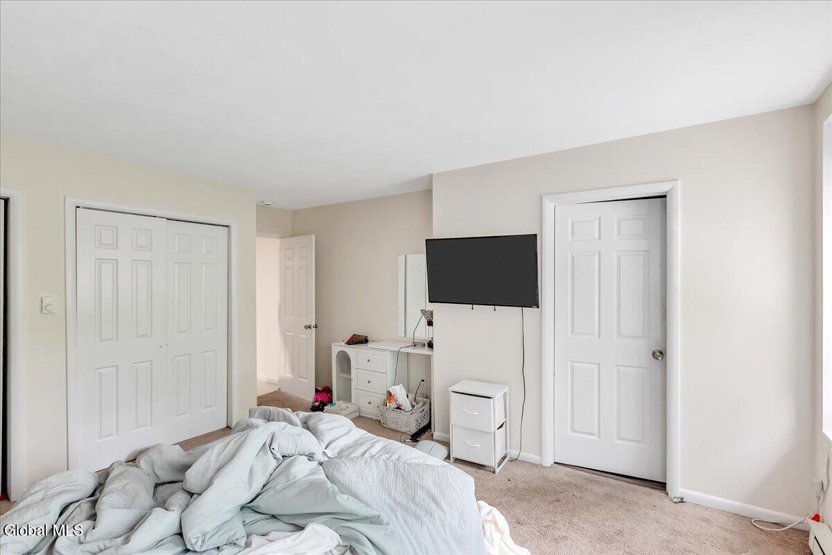 137 Lancaster Street Albany NY 12210