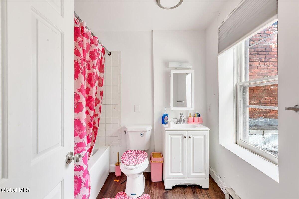 137 Lancaster Street Albany NY 12210