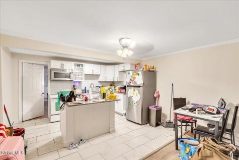 137 Lancaster Street Albany NY 12210