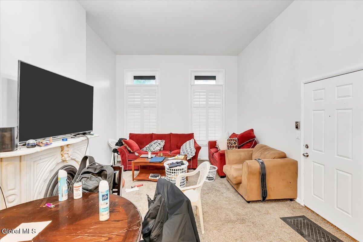 137 Lancaster Street Albany NY 12210