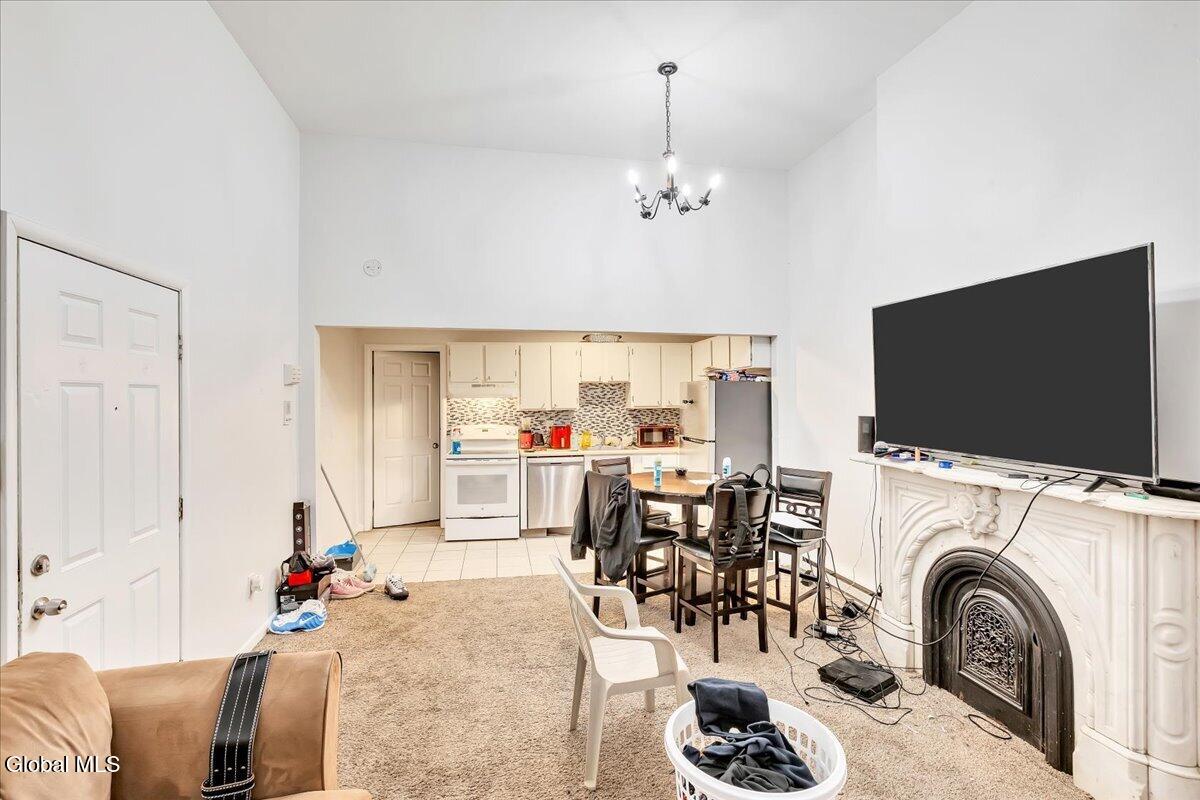 137 Lancaster Street Albany NY 12210