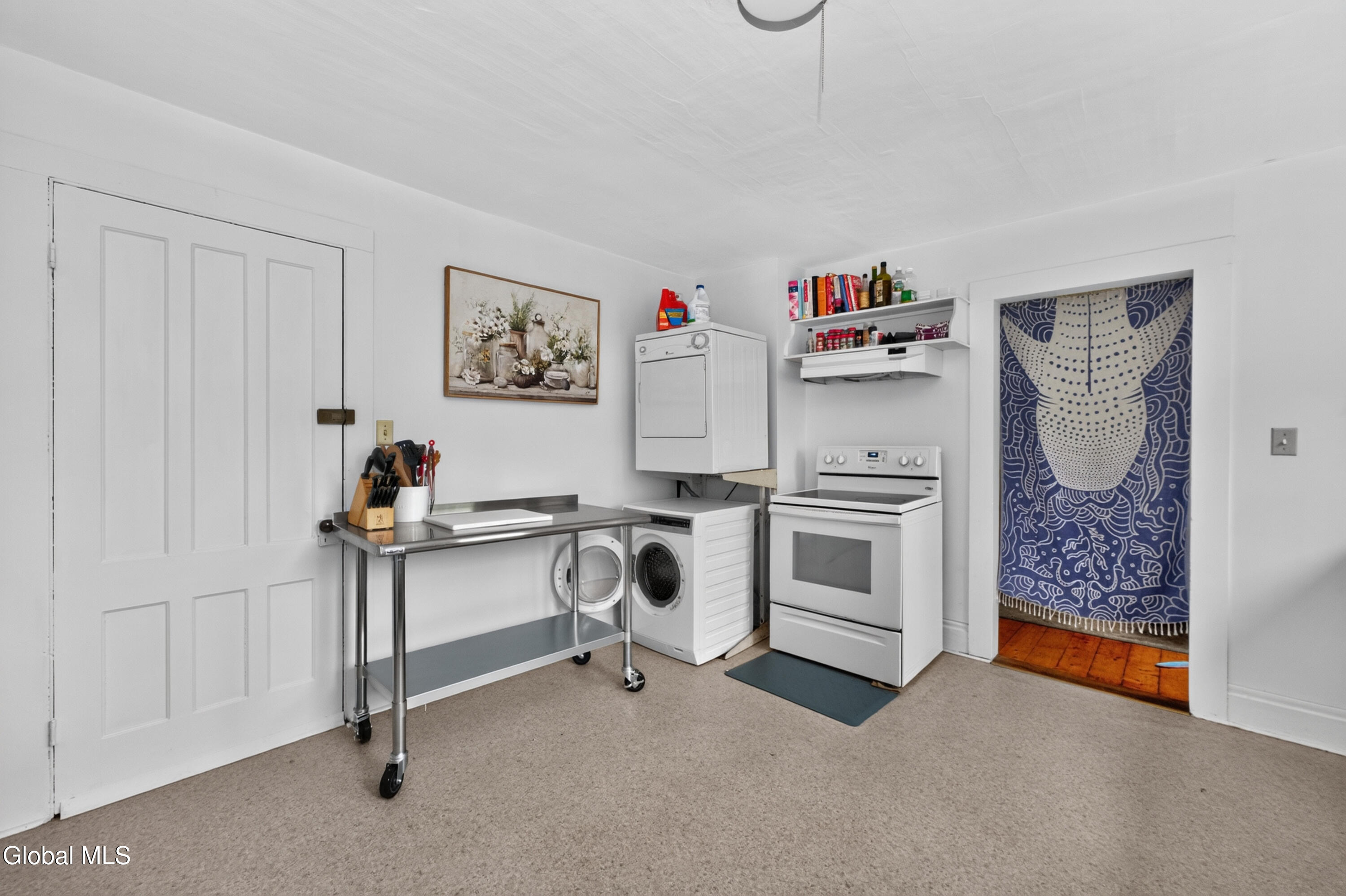 27 Lilac Lane Troy NY 12180