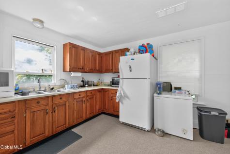 27 Lilac Lane Troy NY 12180