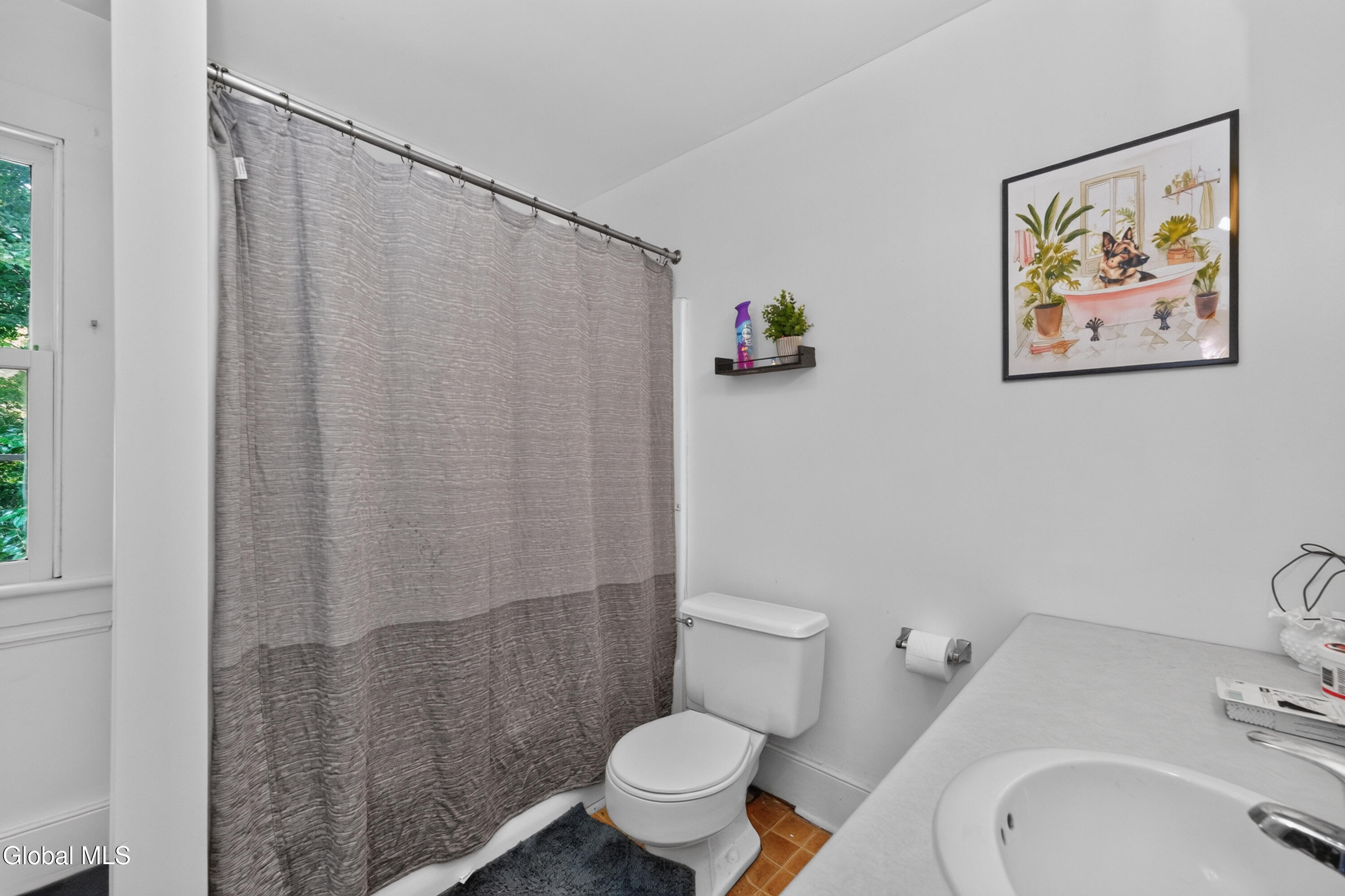 27 Lilac Lane Troy NY 12180