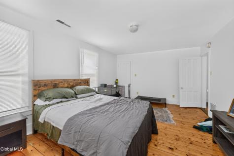 27 Lilac Lane Troy NY 12180