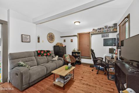 27 Lilac Lane Troy NY 12180