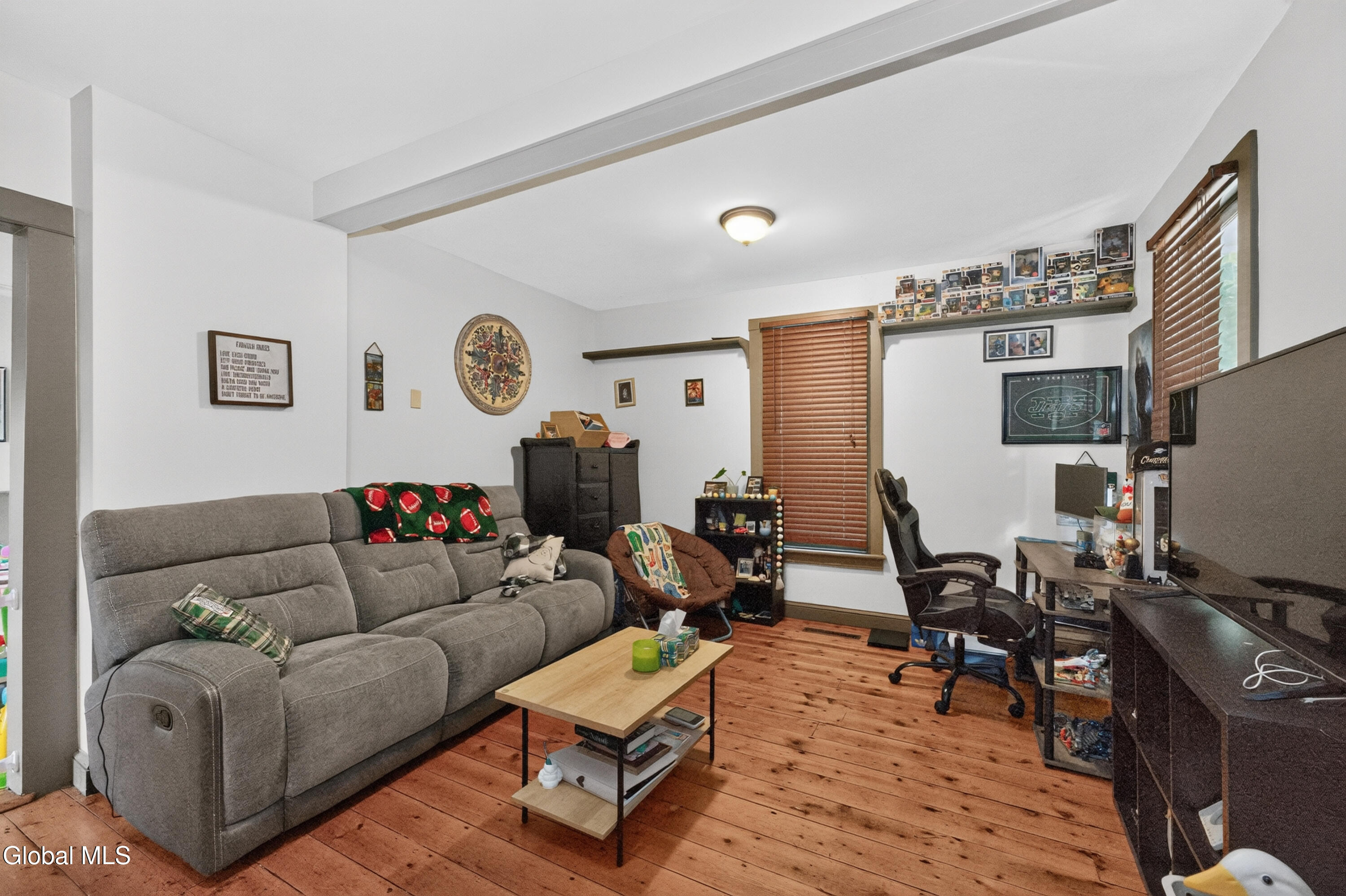 27 Lilac Lane Troy NY 12180